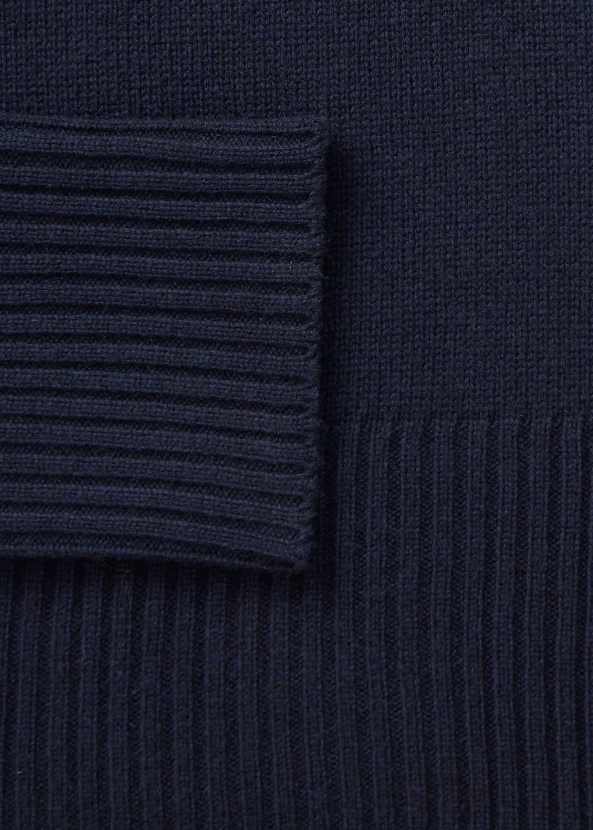 Aiayu Strik^Freya sweater - pure yak Navy