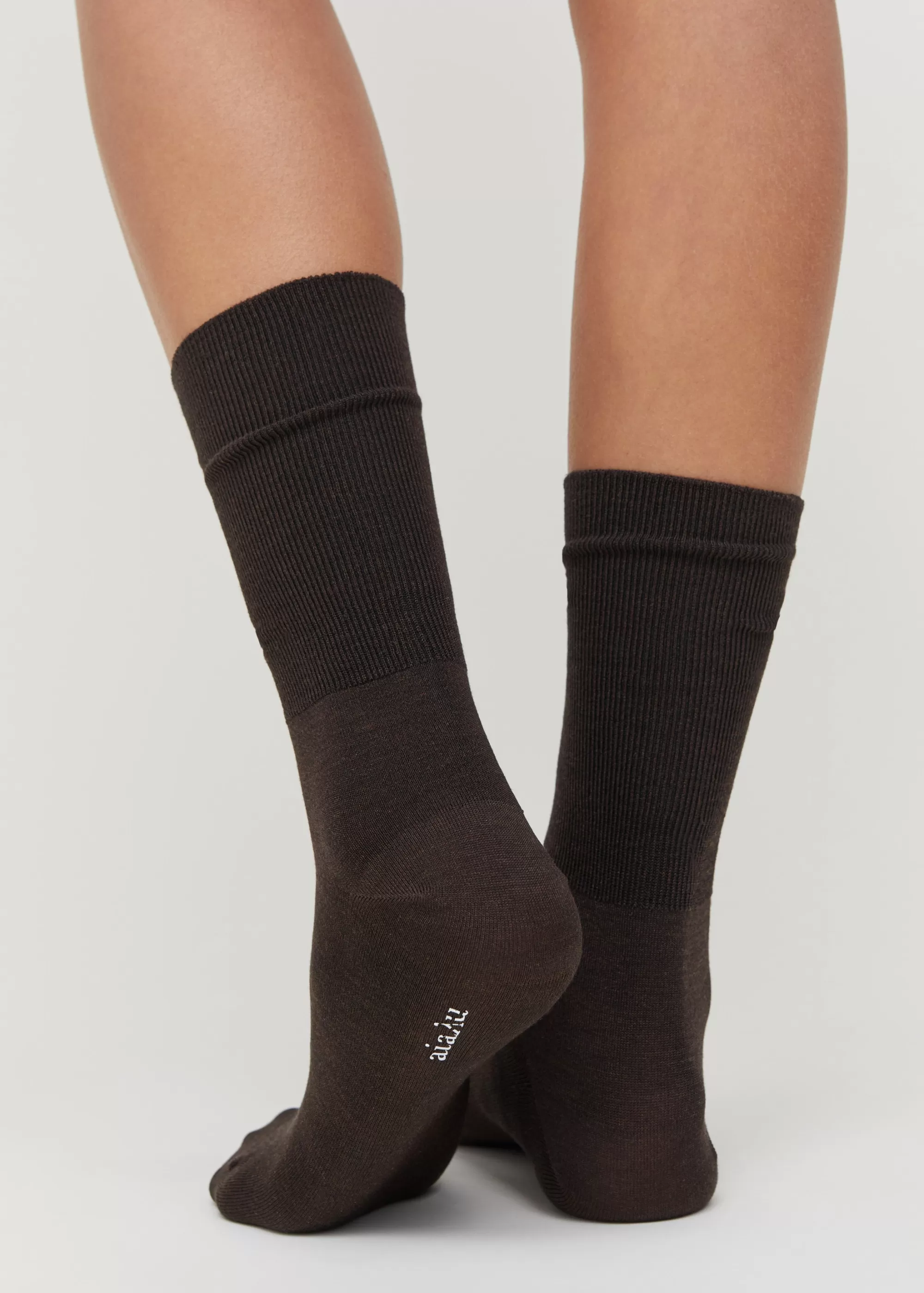 Aiayu Strømper^Silk socks DarkBrown